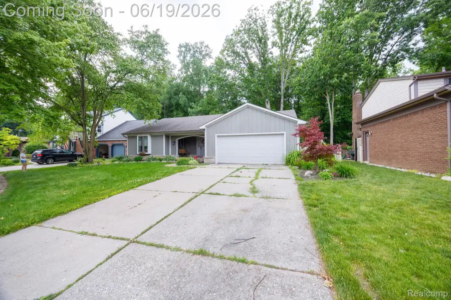 17680 Fox Glen Drive, Riverview, MI 48193 - #3