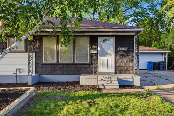 4685 Julius Boulevard, Westland, MI 48186