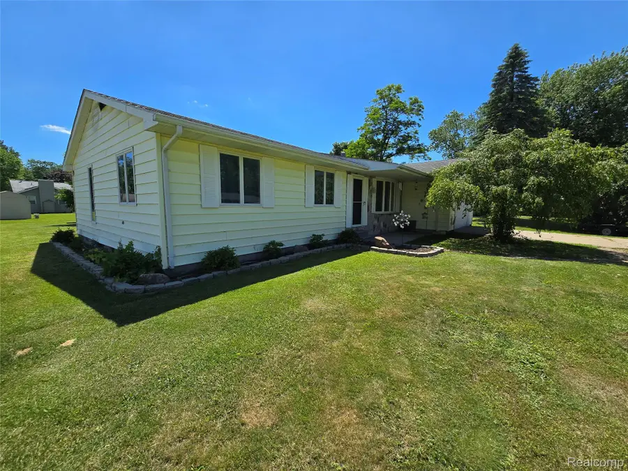 5279 Robinwood Drive, Clyde, MI 48049 - #3