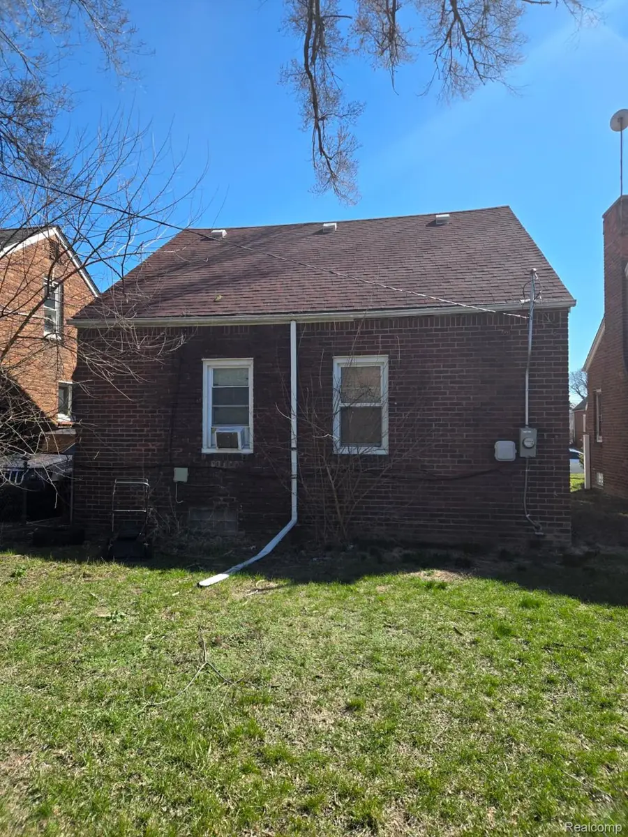15871 Tracey Street, Detroit, MI 48227 - #2