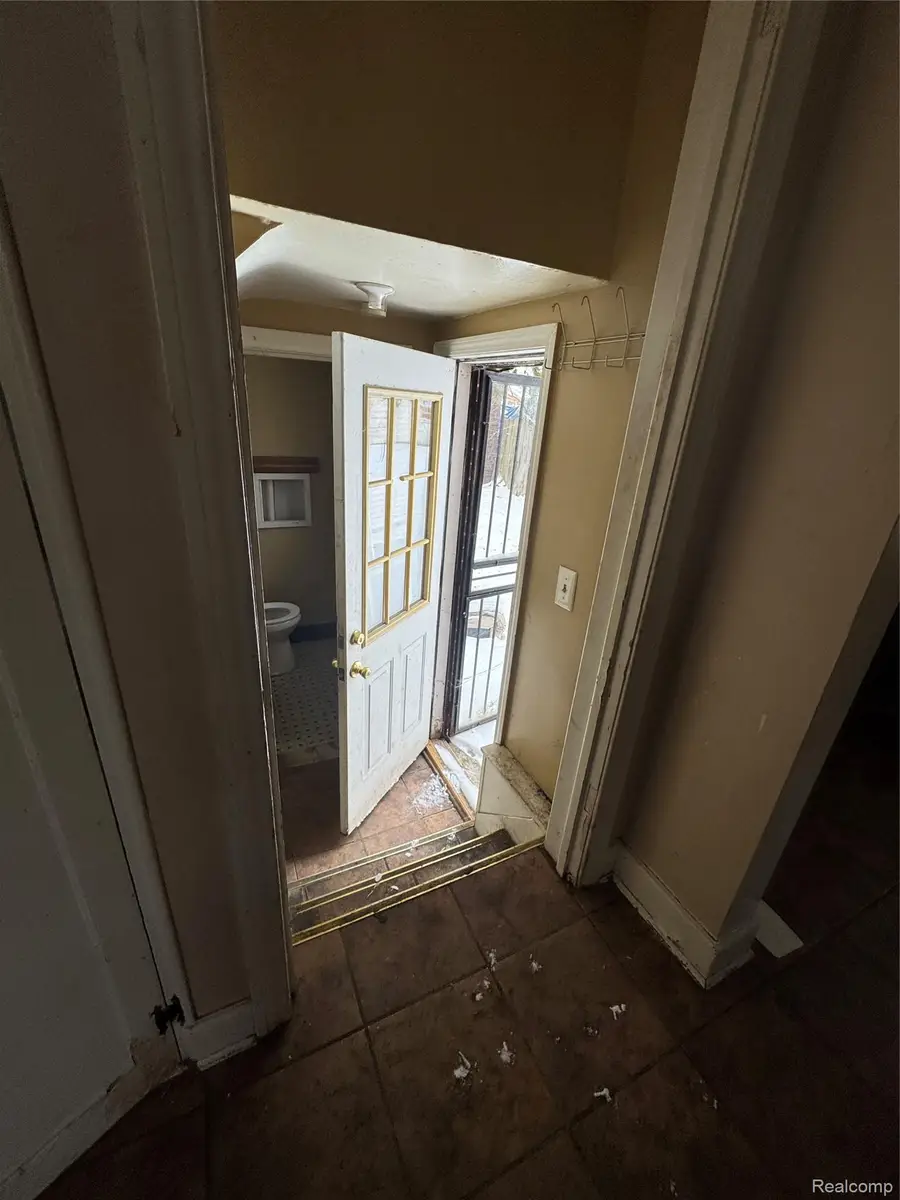 13109 Kilbourne Street, Detroit, MI 48213 - #3