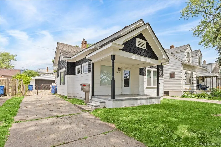 8057 Paige Avenue, Warren, MI 48089 - #2
