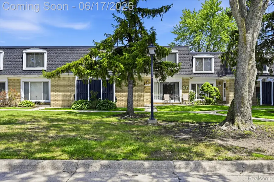 29792 City Center Drive, Warren, MI 48093 - #3