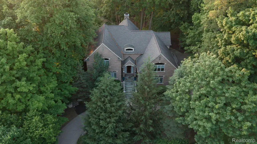 21480 Lujon Court, Northville, MI 48167 - #3