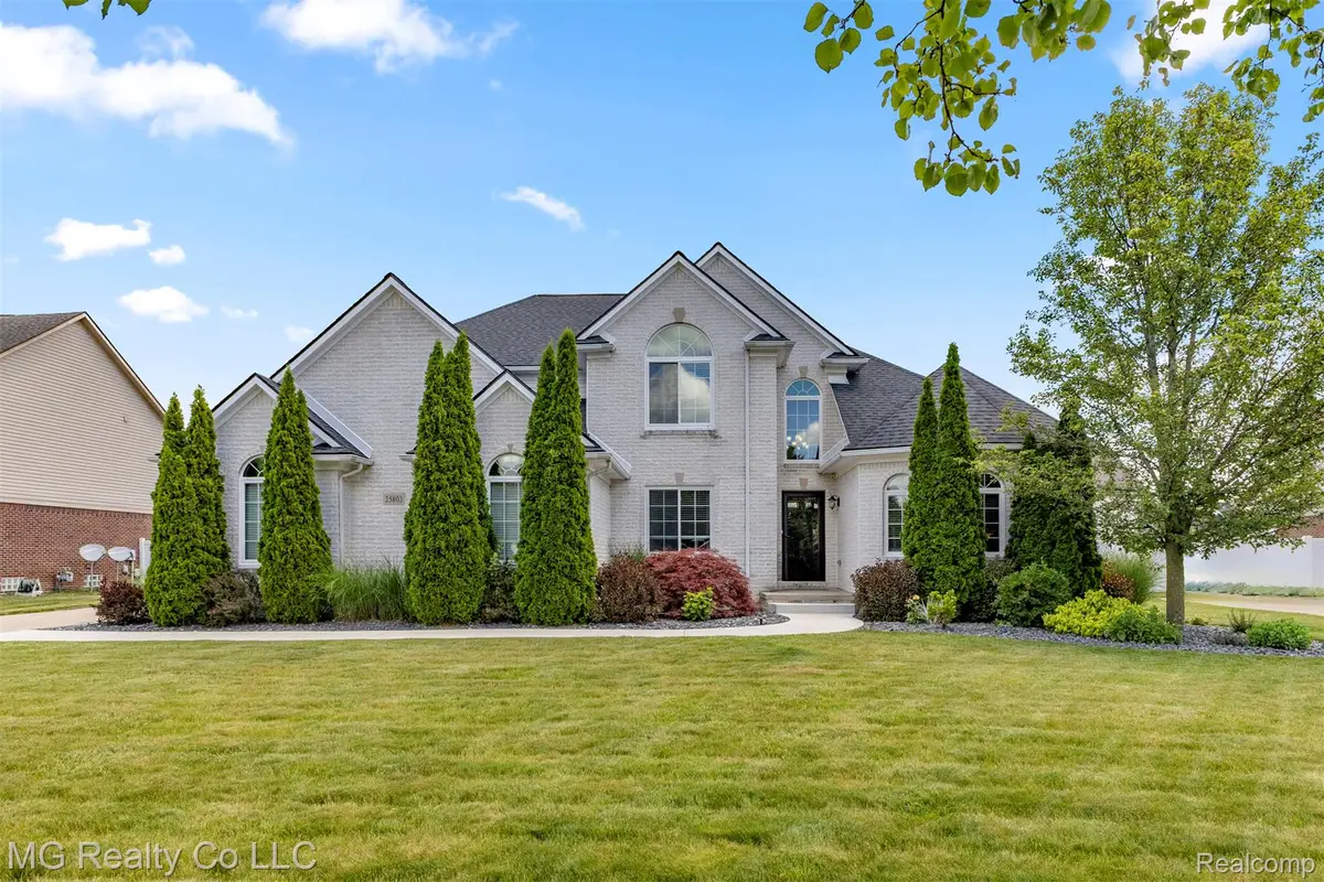 25803 Brookview Boulevard, Brownstown, MI 48134 - #1