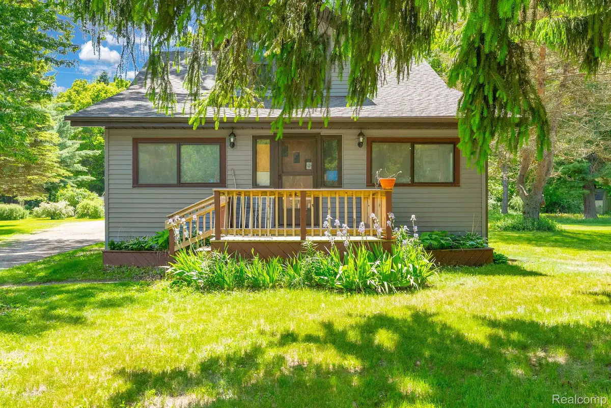 4207 Pine Grove Avenue, Fort Gratiot, MI 48059 - #1