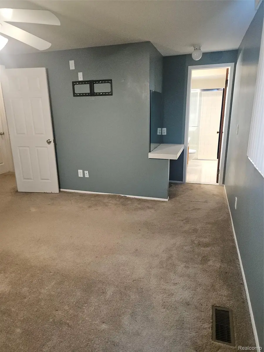 25947 Rebecca Drive, Brownstown, MI 48134 - #3