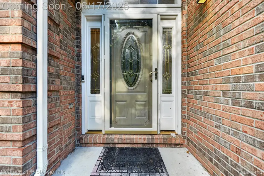 1655 Cardinal Ridge, West Bloomfield, MI 48324 - #3