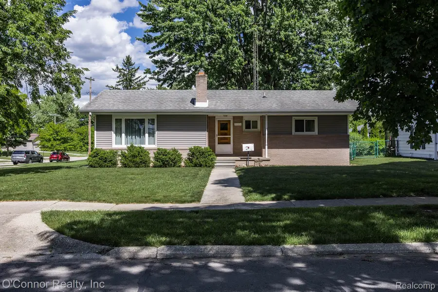 905 Virginia Avenue, Marysville, MI 48040 - #2