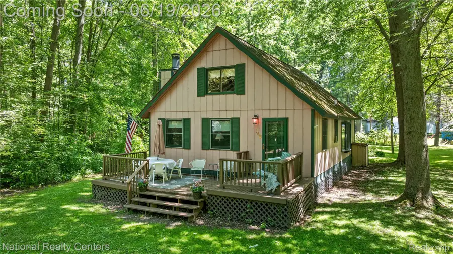 146 Algonac Road, Clay, MI 48001 - #2