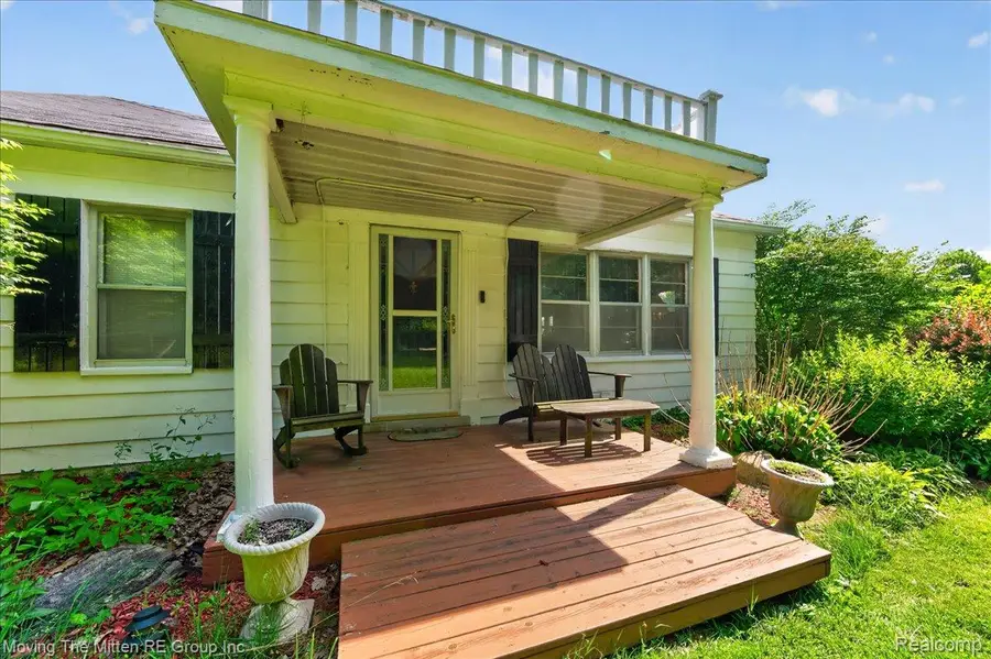 6390 Brookville Road, Salem, MI 48178 - #3