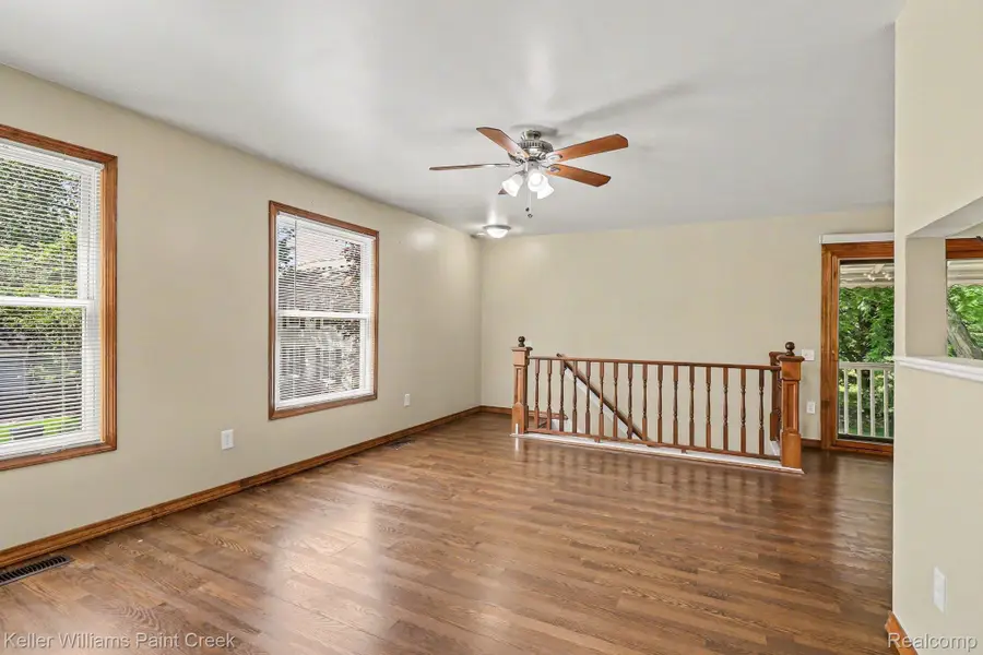 2648 Wildwood Court, Lake Orion, MI 48360 - #3