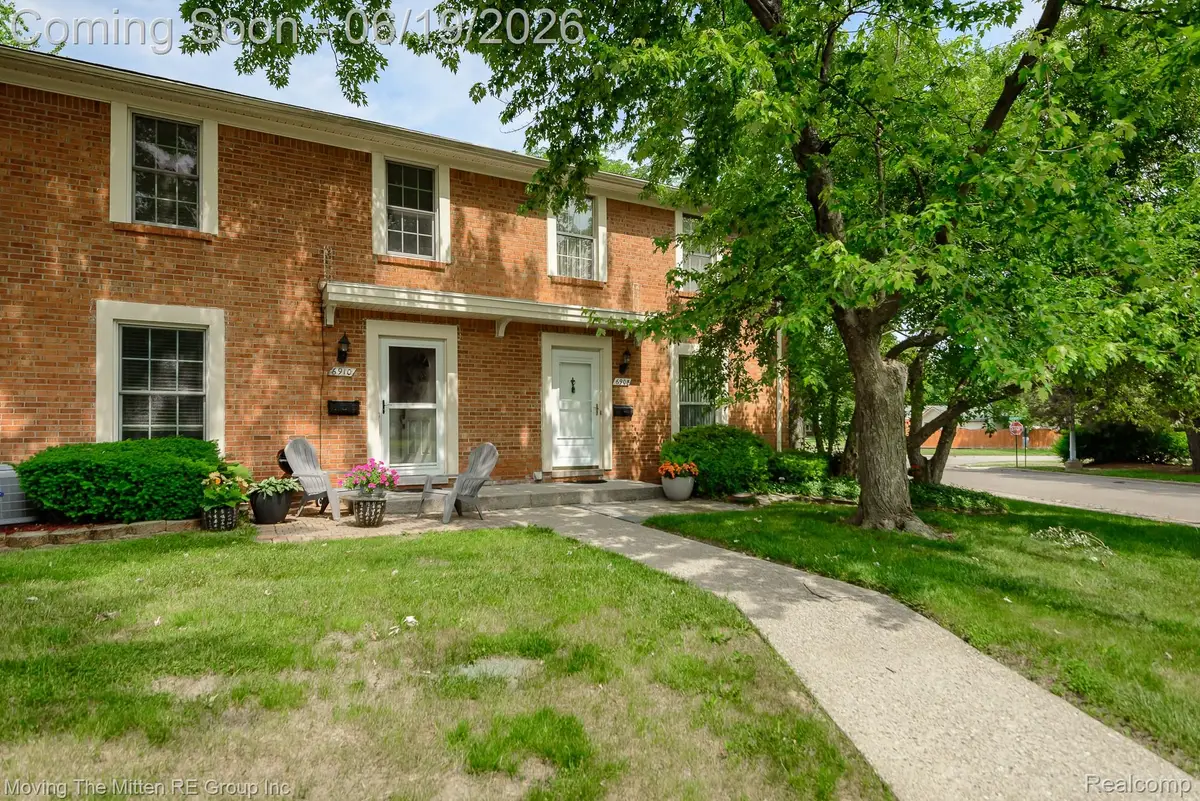 6908 W New Providence Way W, Canton, MI 48187 - #1
