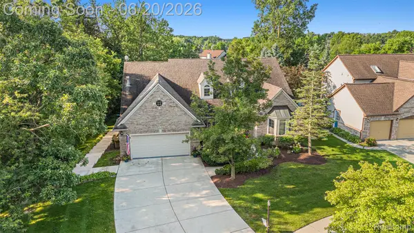 836 Townsend Drive, SouthLyon, MI 48178
