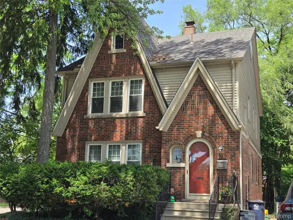 903 E 3rd Street E, RoyalOak, MI 48067