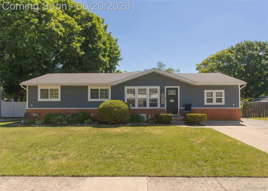 20322 Melvin Street, Livonia, MI 48152 - #2