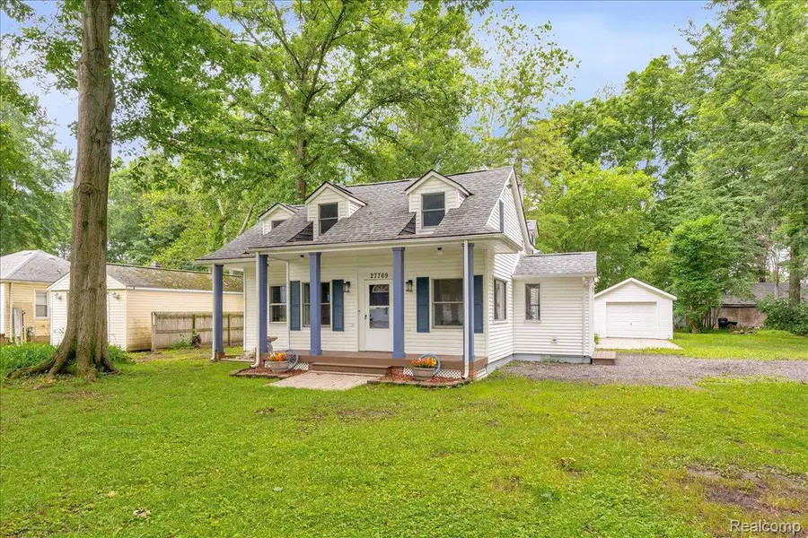 27769 Gilbert Drive, Warren, MI 48093 - #2