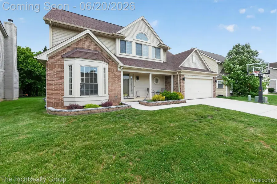 47185 Scarlet Drive S, Novi, MI 48374 - #3