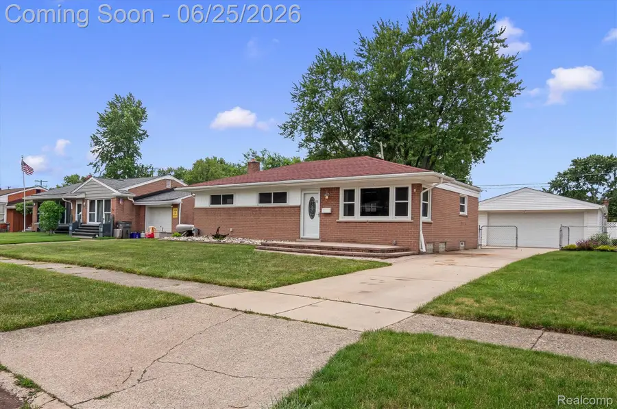 35919 Larchwood Street, Clinton Township, MI 48035 - #2