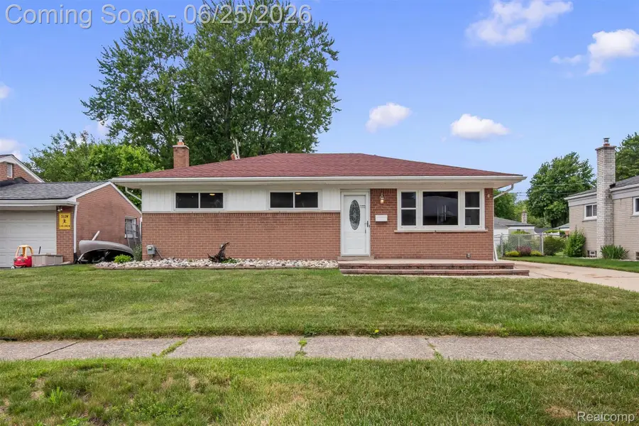 35919 Larchwood Street, Clinton Township, MI 48035 - #3