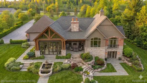 23071 Napier Road, Northville, MI 48167