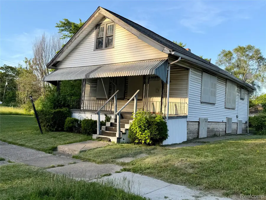 15640 Inverness Street, Detroit, MI 48238 - #2