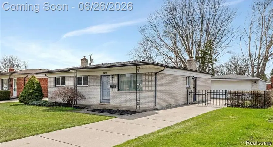 4644 Kingsley Drive, Warren, MI 48092 - #2