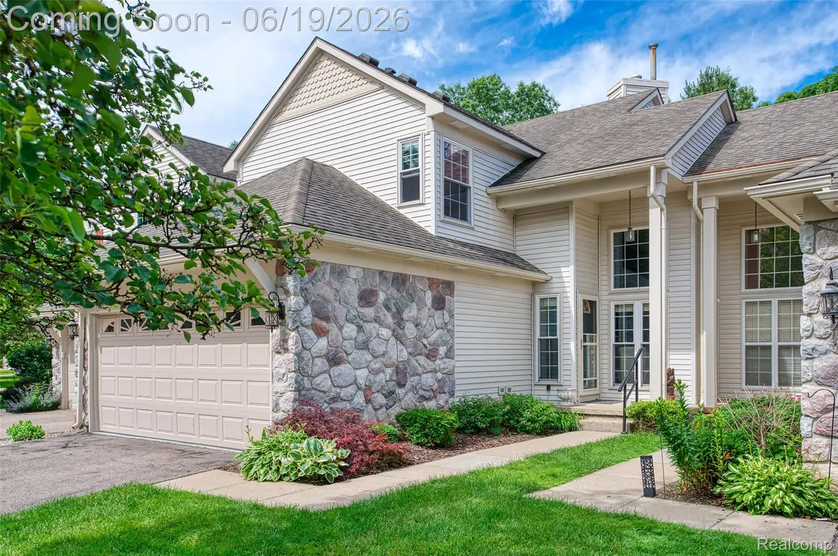 1021 Calpernia, Wixom, MI 48393 - #1