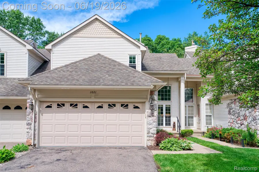 1021 Calpernia, Wixom, MI 48393 - #2