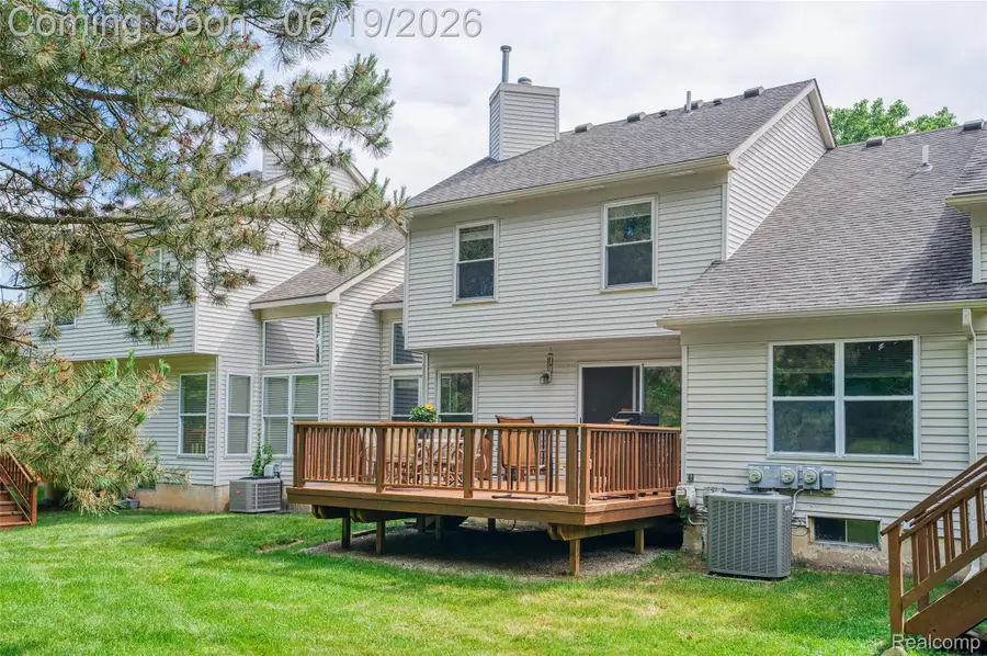 1021 Calpernia, Wixom, MI 48393 - #3