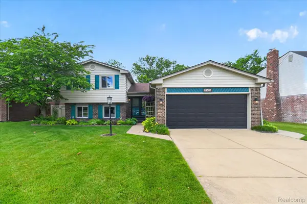 24800 Pamela Street, FlatRock, MI 48134