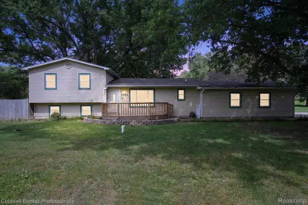 3024 Harold Drive, Columbiaville, MI 48421
