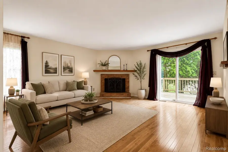 34903 Pennington Drive, Farmington Hills, MI 48335 - #2