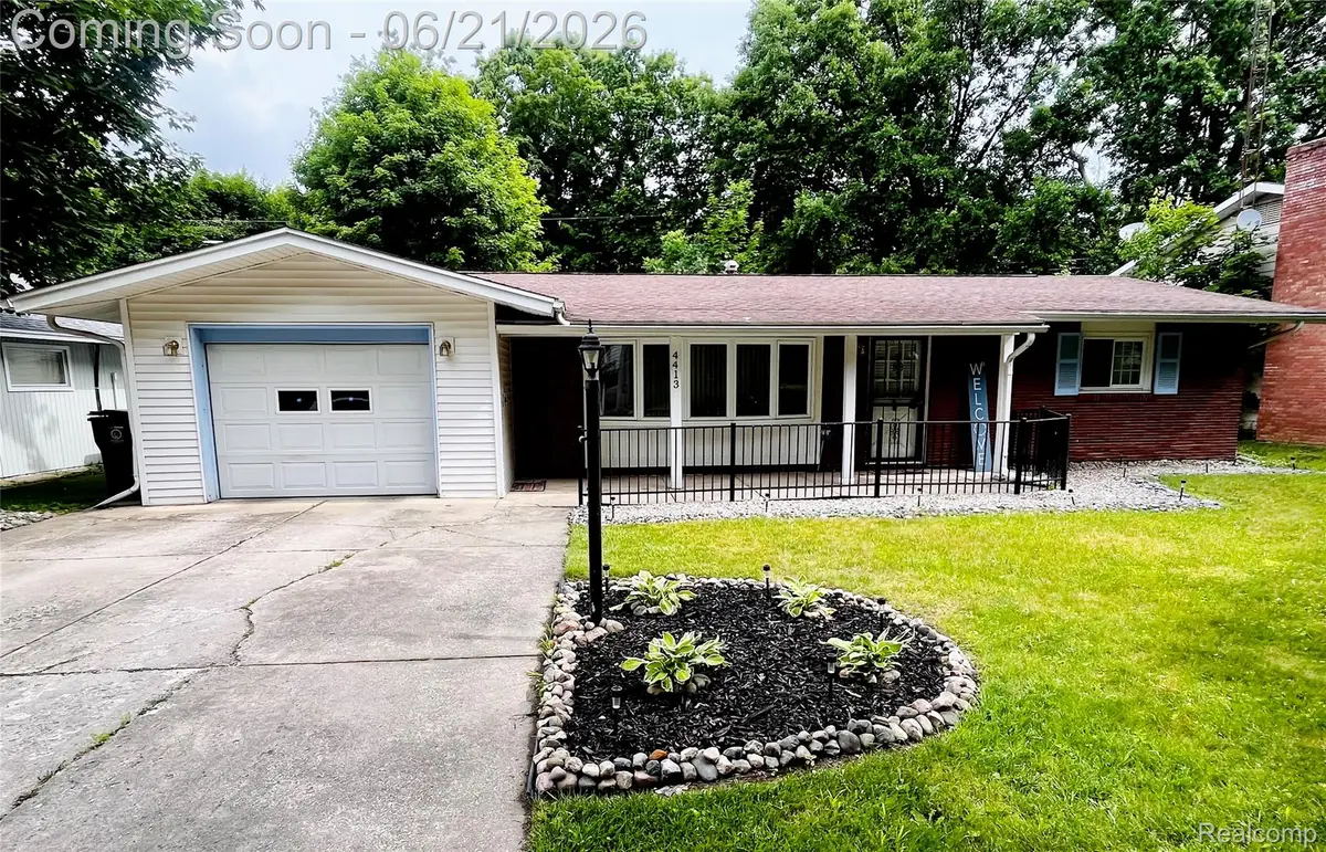 4413 Greenbrook Lane, Flint, MI 48507 - #1