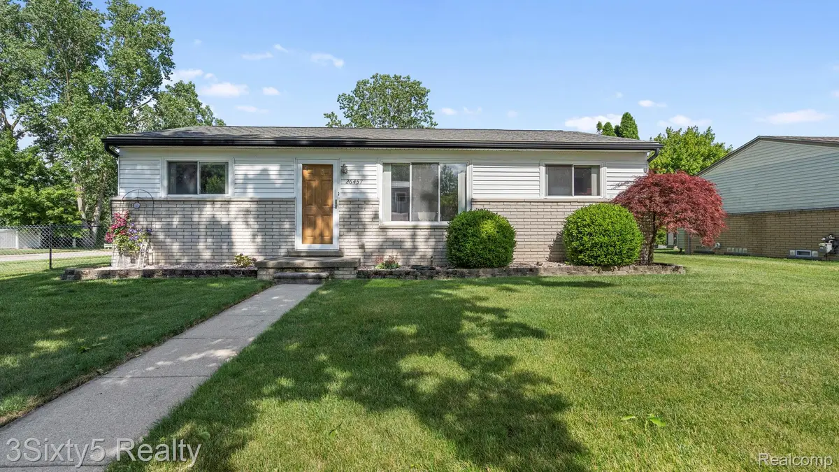 26457 Willow Cove, Trenton, MI 48183 - #1