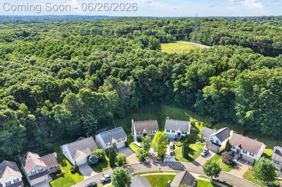 126 Eagle Ridge Road, Lake Orion, MI 48360 - #3