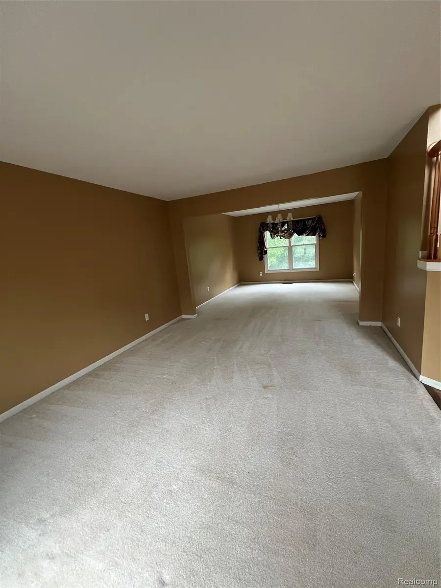 45475 Irvine Drive, Novi, MI 48374 - #3