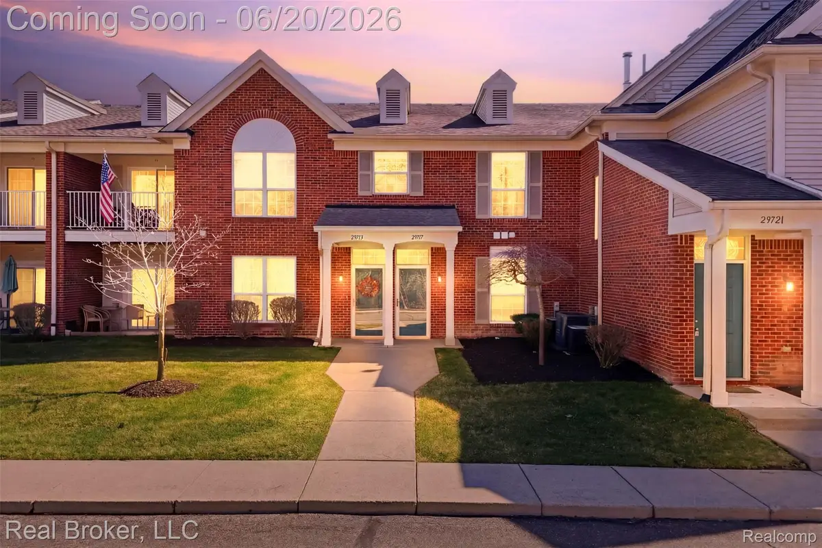 29717 Nottingham Circle, Livonia, MI 48152 - #1
