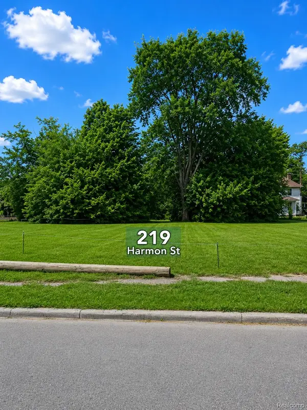 219 Harmon Street, Detroit, MI 48202