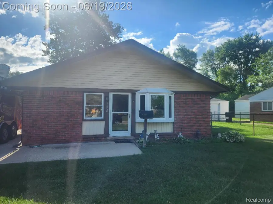 11298 Superior Avenue, Warren, MI 48089 - #2