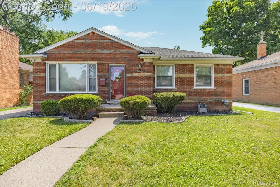 20300 Sunnyside Street, Saint Clair Shores, MI 48080 - #2