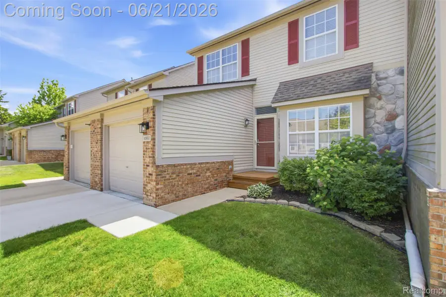 41852 Cantebury Drive, Novi, MI 48377 - #2