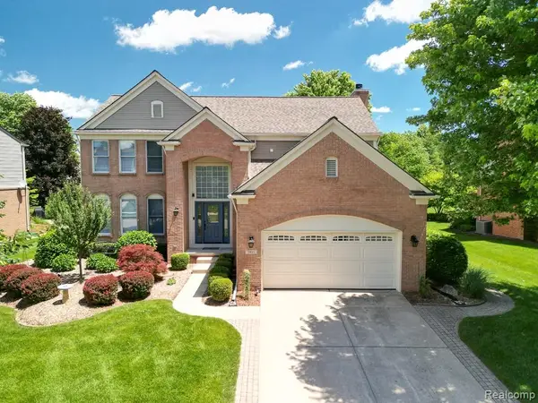 1815 Ring Neck Drive, Rochester, MI 48307