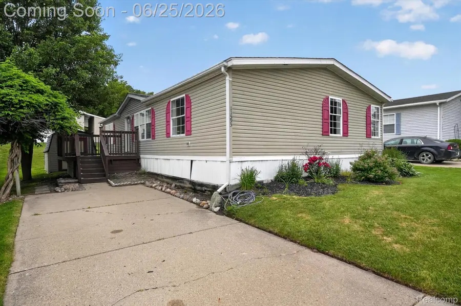 11595 Clearwater Drive, Fenton, MI 48430 - #2