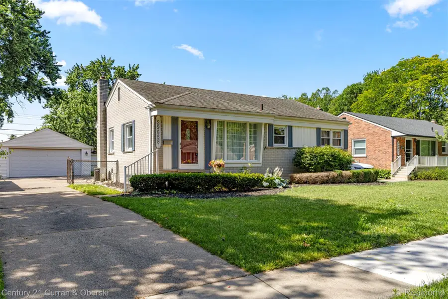 29655 Westfield Street, Livonia, MI 48150 - #2