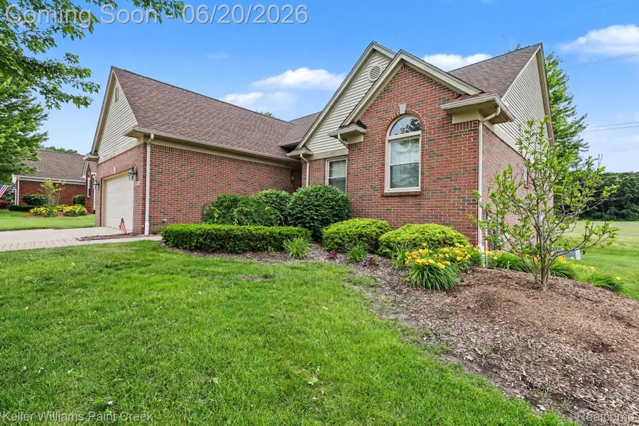8183 Prestwick Lane, Washington, MI 48095 - #2