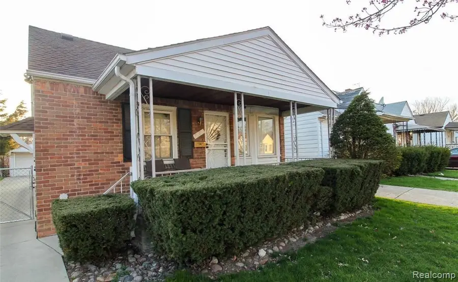 7683 Greenview Avenue, Detroit, MI 48228 - #2