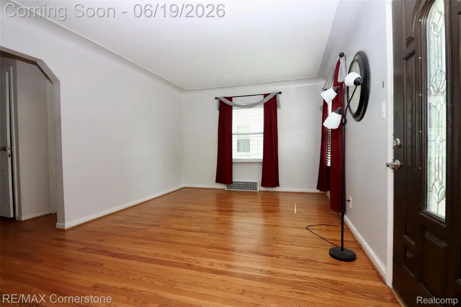 4011 Mildred Street, Wayne, MI 48184 - #3