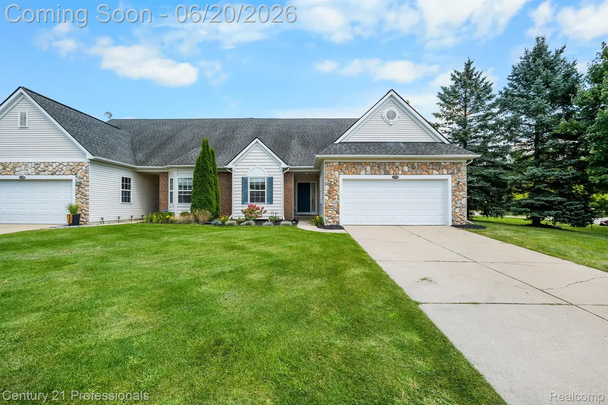 3305 Grove Lane, Auburn Hills, MI 48326 - #1