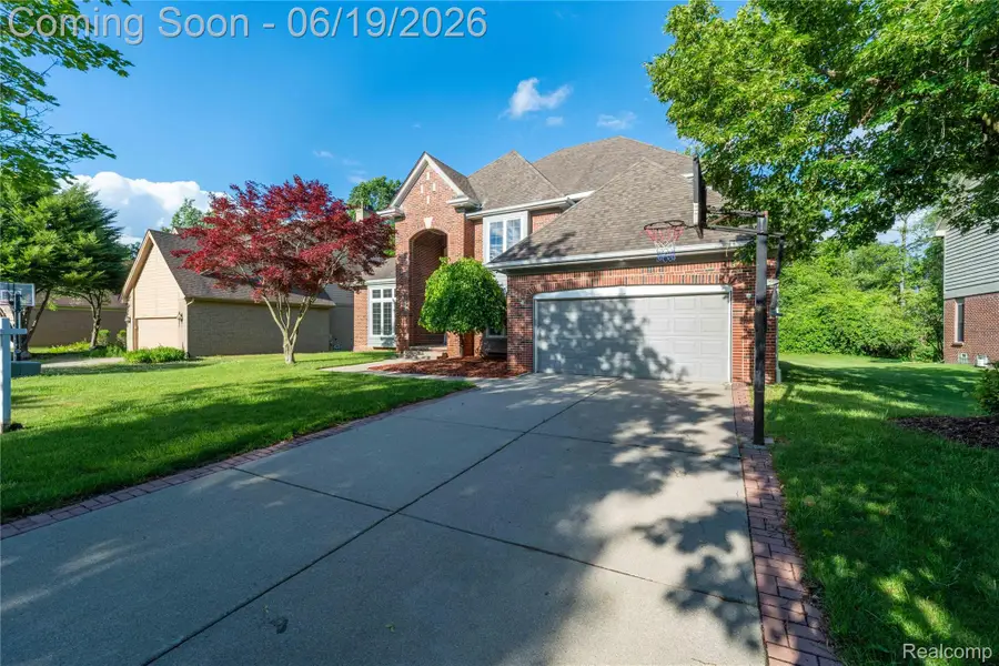 7386 Woodlore Drive, West Bloomfield, MI 48323 - #2